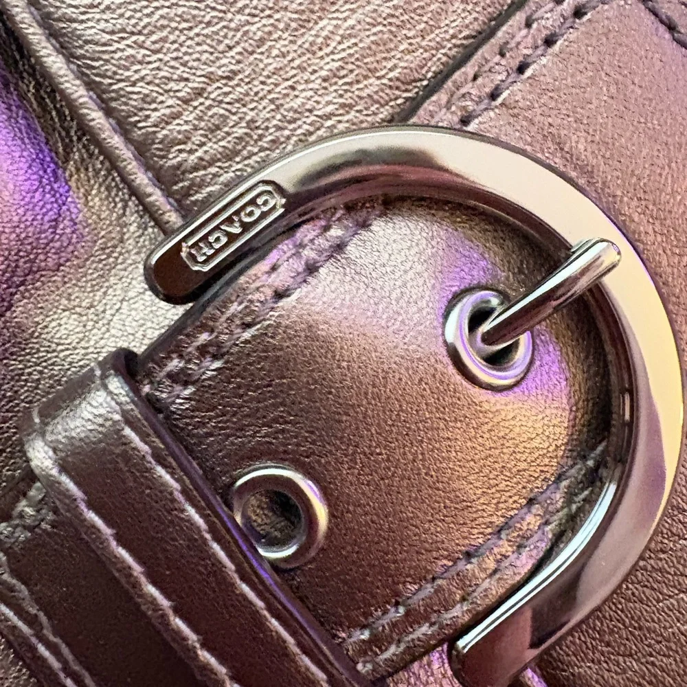 Coach Soho Gold Metallic Y2K Flap Crossbody Bag Purse EUC - Picture 5 of 14